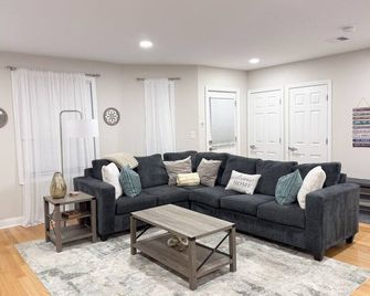 Modern, All New 3br Near Umass - Lowell - Living room