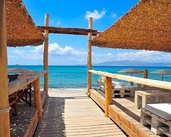 Medusa Beach Resort & Suites - Plaka