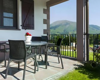 Oiaraberri - Errazu - Балкон