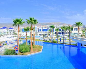 White Beach Resort Taghazout - 阿加迪爾 - 游泳池