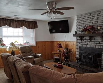 Cozy Lakeside Cottage - Green Mountain Falls - Sala de estar