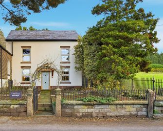 Laburnum Cottage - Tarporley - Edificio