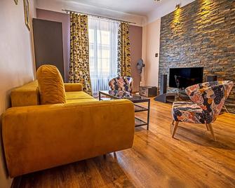 Mikolajska 5 Apartments - Krakow - Living room