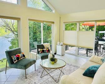 Family-Friendly Tranquil Trent Retreat - Norwood - Sala de estar