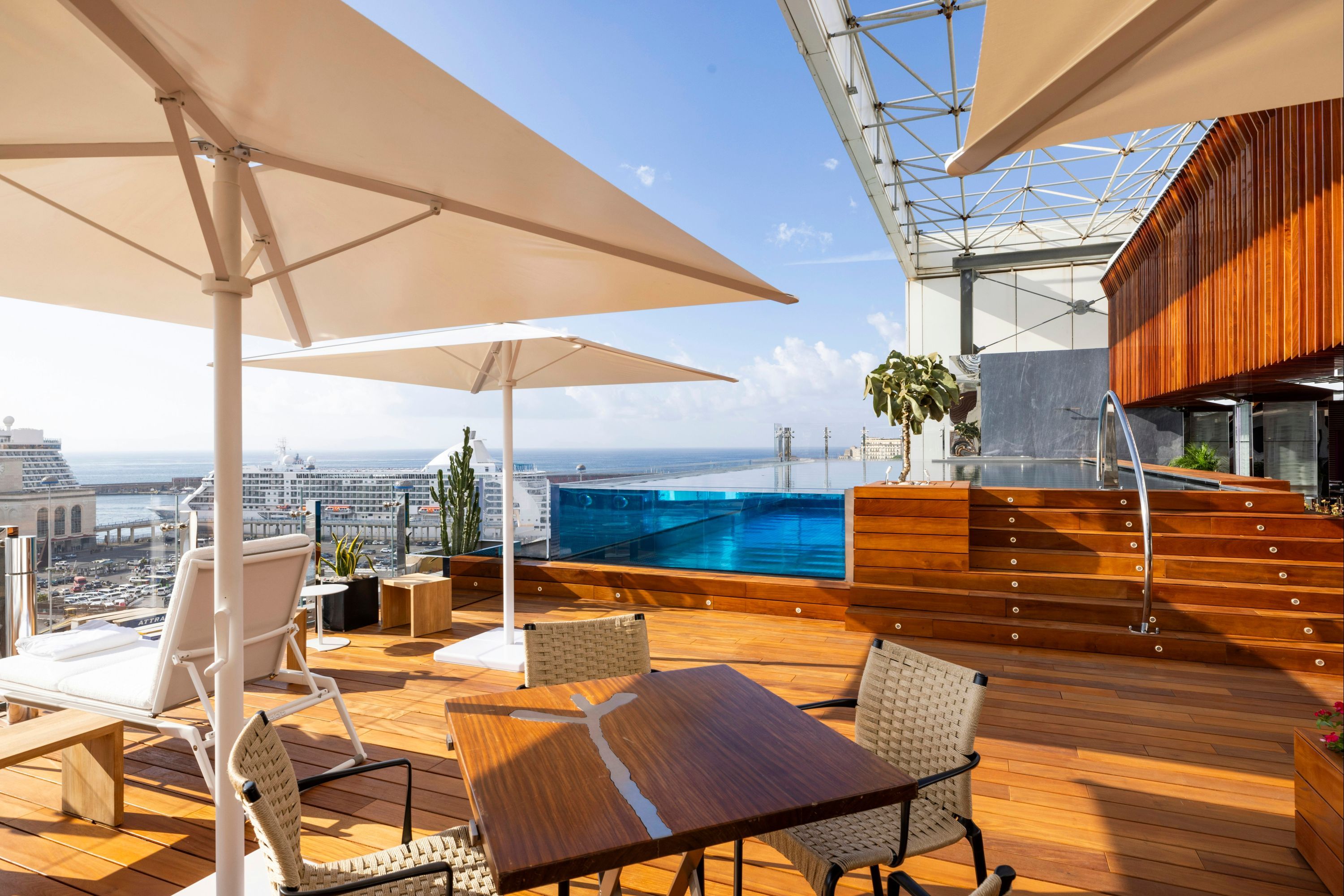 روميو نابولي