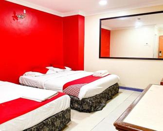 OYO 424 Kk Inn Hotel - Ampang - Bedroom
