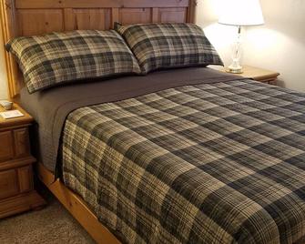 Best Condo Location In The Complex - Glendale - Bedroom