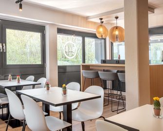 B&b Hotel Rostock-broderstorf - Broderstorf - Ресторан