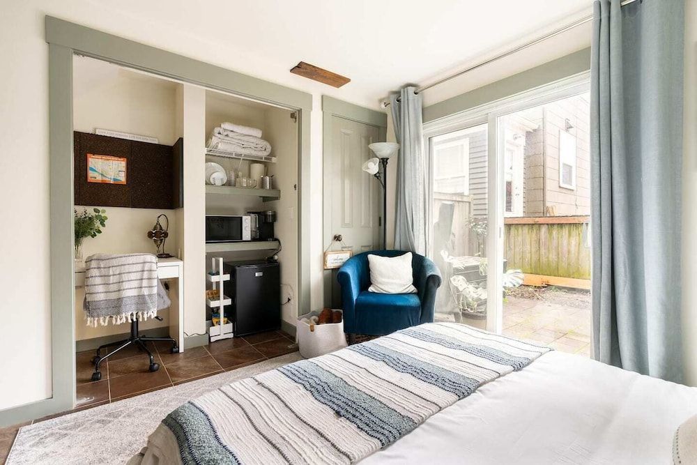 Cozy Private Studio Bed+Bath in Fremont, Seattle - سياتل - غرفة نوم