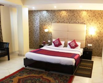 Hotel Valley View - 達爾豪西 - 臥室