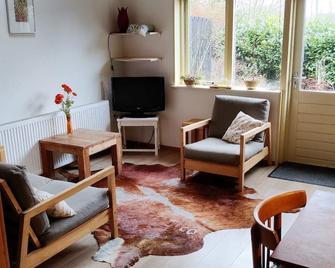 Holiday apartment Leeuwarden for 2 persons with 1 bedroom - Holiday apartment - Jelsum - Living room