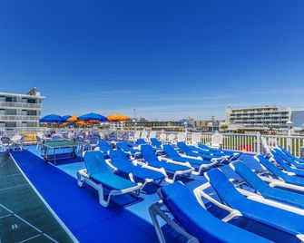 The Crusader Oceanfront Family Resort - Wildwood Crest