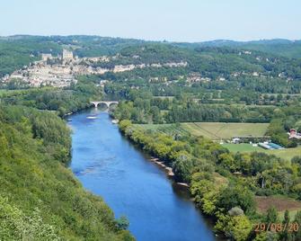 Stunning barn bnb for activity holiday stops or wellbeing breaks | Dordogne - Villac - Vista del exterior