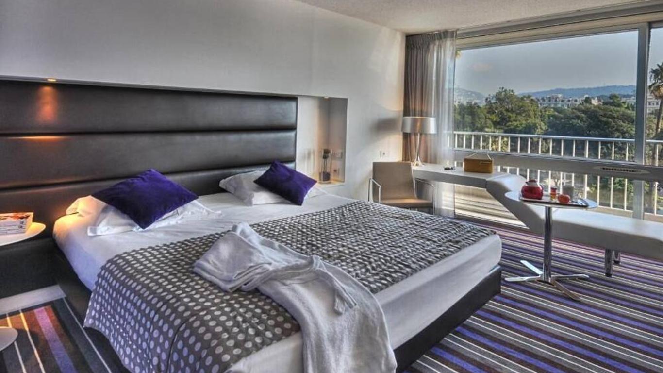 Hôtel Mercure Nice Promenade des Anglais