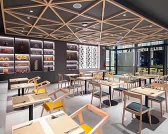 Travelodge Phuket Town - Phuket City - Restaurant