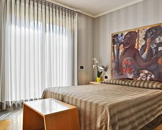 Hotel Tre Fontane - Rooma - Makuuhuone