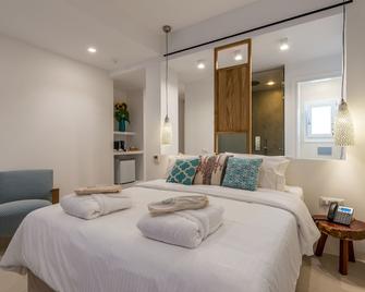 Bluetopia Suites - Mykonos - Bedroom