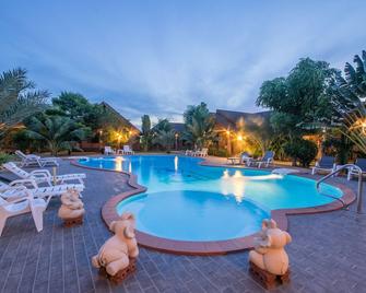 La-or Resort - Hua Hin - Uima-allas