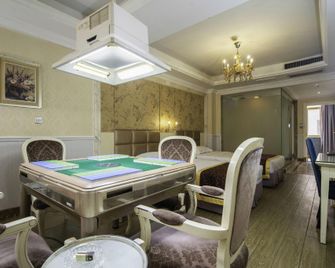 Dingxin Holiday Hotel - Suizhou - Schlafzimmer