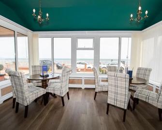 The Seacourt - Bridlington - Dining room