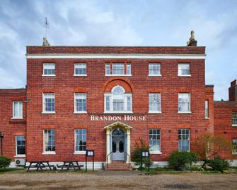 Brandon House - Brandon - Будівля