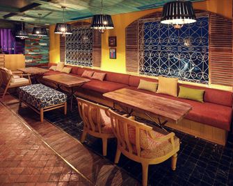 Mercure Jakarta Simatupang - Yakarta - Bar