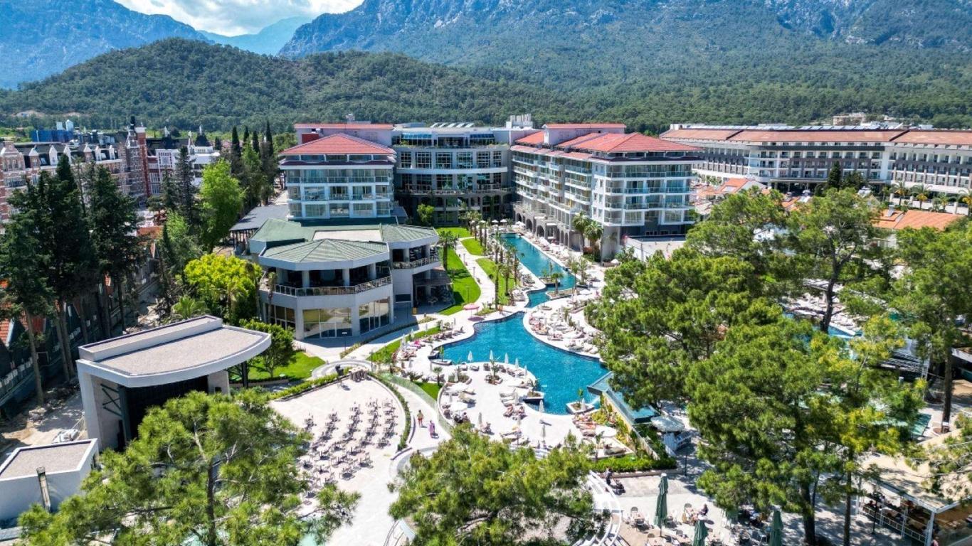 Akra Kemer