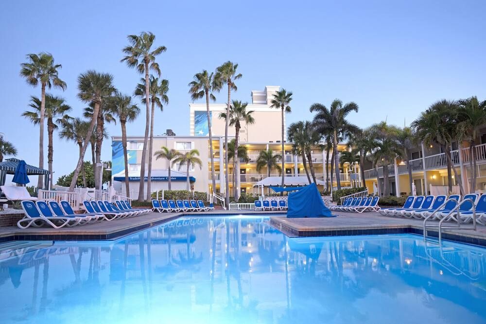 أيلاند غراند آت ترادويندز