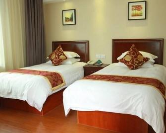 Greentree Inn Linhai Yintai City - Taizhou - Bedroom