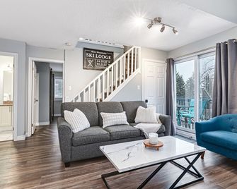 109 North Creek - The Blue Mountains - Living room