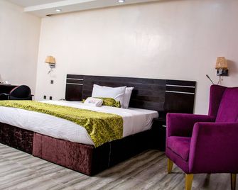 Whitevill Hospitality and Homes - Ibadan - Bedroom
