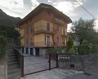 B&B Sibi - Lierna - Budova