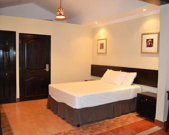 Hotel Los Altos Esteli - Estelí - Habitación