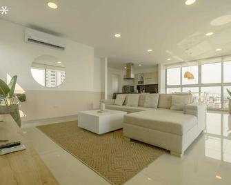 Lovely 2BR in Sunny Cartagena - Cartagena - Living room