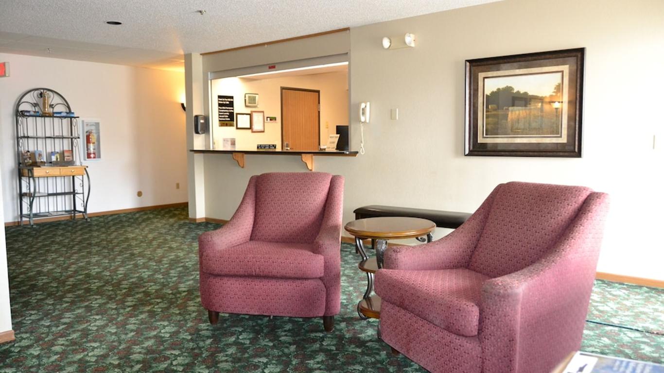 Carrington Inn & Suites