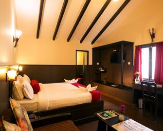 Holiday Home Resort - Kodaikanal - Bedroom