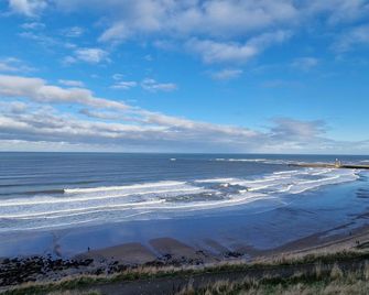 Unique large holiday cottage, perfect for multi-generational groups, near Whitby - Whitby - Beach