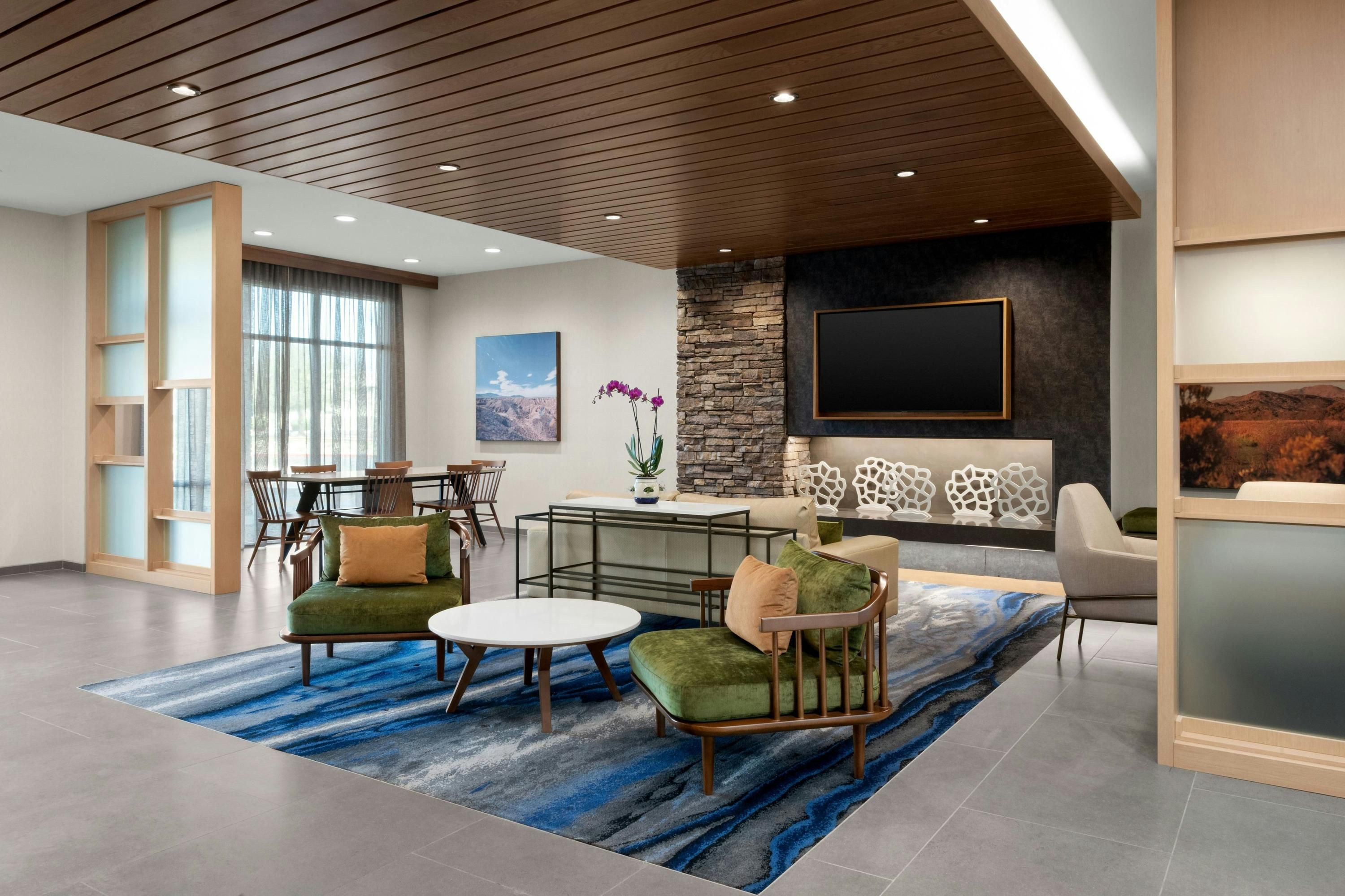 Fairfield by Marriott Inn & Suites Victorville - Mountain View Acres - Area lounge