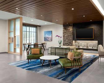 Fairfield by Marriott Inn & Suites Victorville - Mountain View Acres - Area lounge