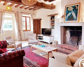 The Aviary Plessis: Exceptional Home for 14 Guests - Château-Gontier - Salon