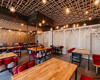 福爾頓中央旅館 - 克盧日-納波卡 - 餐廳