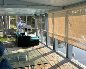 Water front Lake House - Okeechobee - Balcony