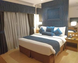 Hotel Sky Touch - Abbottabad - Bedroom