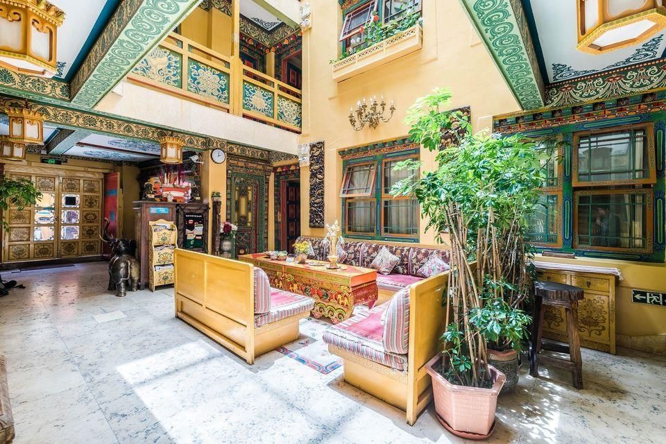 Tashitakge Hotel - Lhasa - Lobby