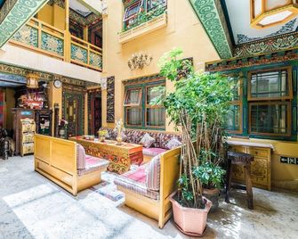 Tashitakge Hotel - Lhasa - Lobby