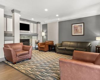Garner Hotel Denver Airport Area by IHG - Denver - Oturma odası