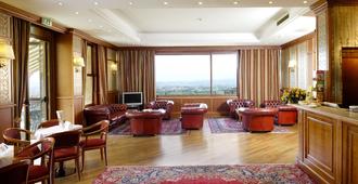 Giotto Hotel & Spa - Assís - Sala d'estar