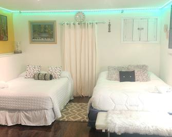 Bright and modern cottage, perfect space design with every detail you expect. - Brockton - Bedroom