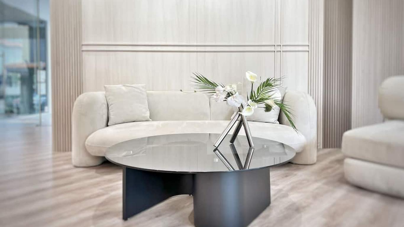 ريست بوجيس هوتل