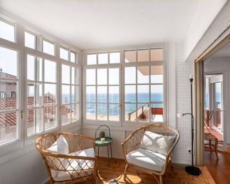 Victoria - in front of the beach - Sant Vicenç de Montalt - Living room